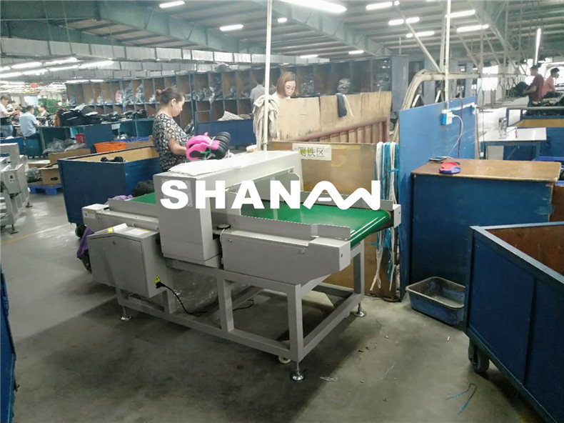 金屬檢測機(jī)